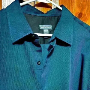 Men’s Van Heusen button down - XL